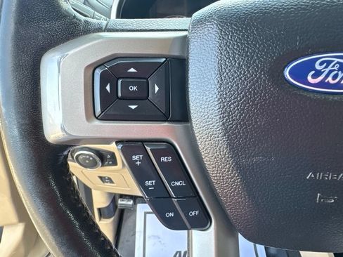 Used 2017 Ford F150 Lariat w/ Equipment Group 502A Luxury AWD/4WD image 20