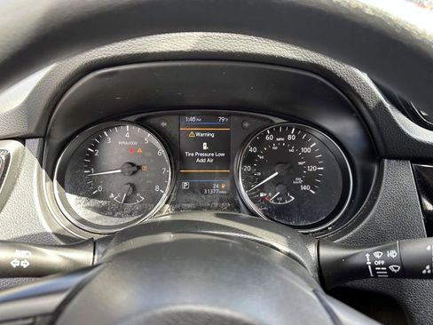 Certified 2022 Nissan Rogue Sport S image 28