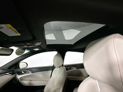 Used 2023 Genesis G70 2.0T w/ Sport Prestige Package image 21