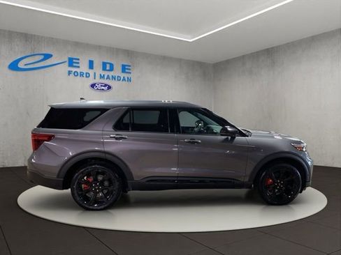 Used 2021 Ford Explorer ST w/ ST Street Pack image 4