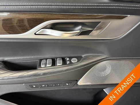 Used 2020 BMW M760i xDrive w/ Luxury Rear Seating Package AWD/4WD image 38