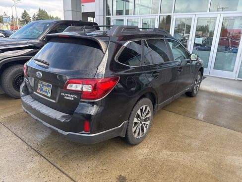 Used 2016 Subaru Outback 2.5i Limited image 3