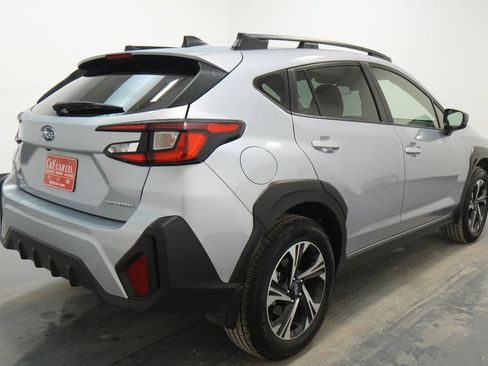 Used 2025 Subaru Crosstrek 2.5i Premium image 9