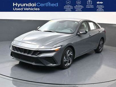 Certified 2025 Hyundai Elantra SEL