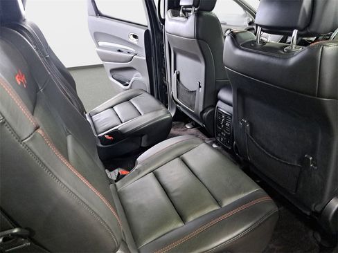 Used 2018 Dodge Durango R/T image 11