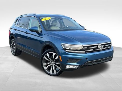 Used 2019 Volkswagen Tiguan SEL Premium image 1