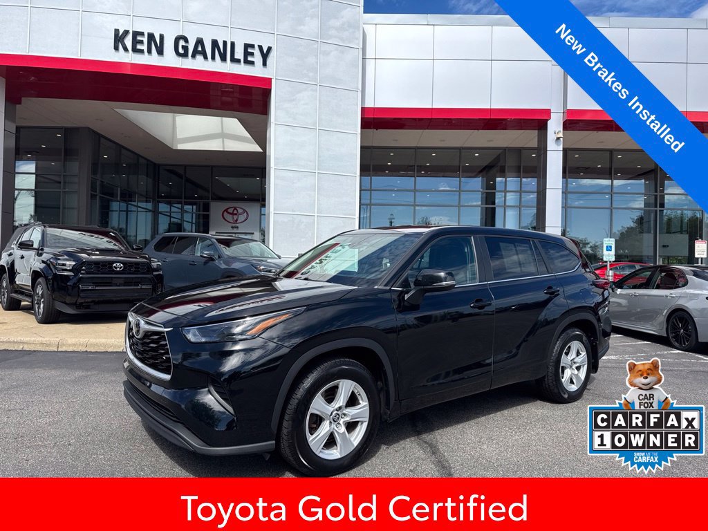 Used 2023 Toyota Highlander L FWD image 1
