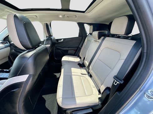 Certified 2022 Ford Escape SEL FWD image 23