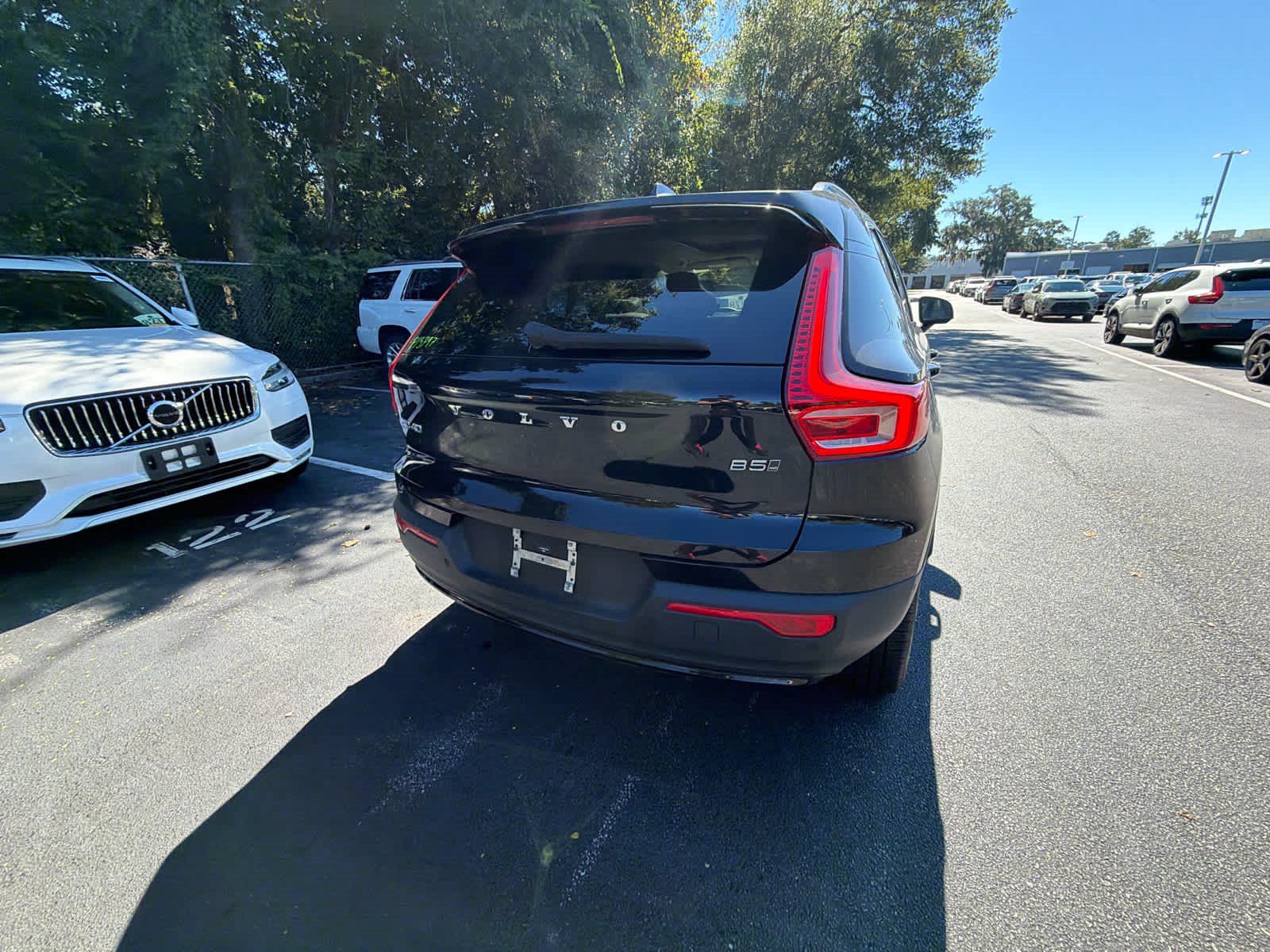 Used 2024 Volvo XC40 B5 Ultimate w/ Protection Package Premier AWD/4WD image 16