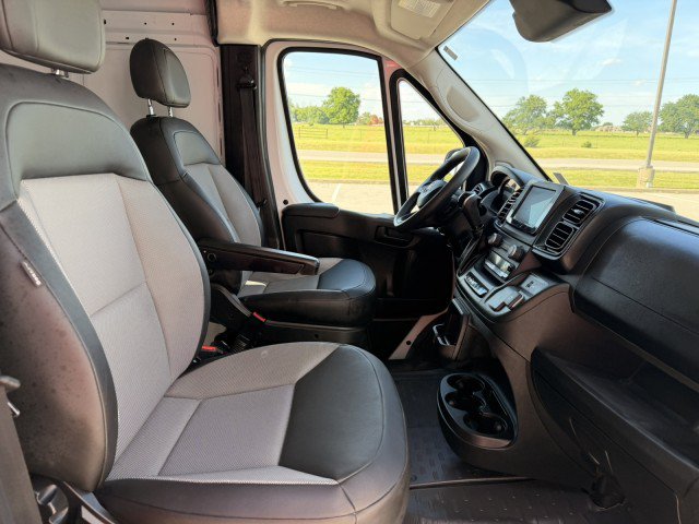 Used 2025 RAM ProMaster 3500 w/ Convenience Group FWD image 8