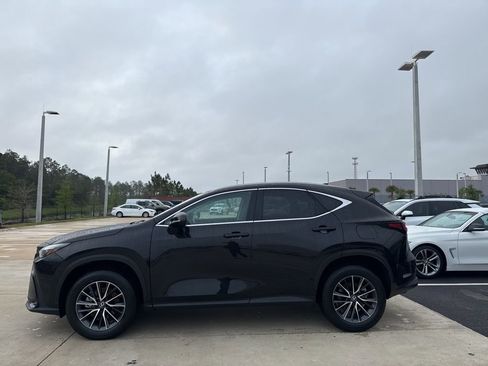 Used 2024 Lexus NX 250 FWD w/ Towing Package (2000 Lbs) image 4