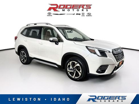 Certified 2023 Subaru Forester Touring AWD/4WD image 1
