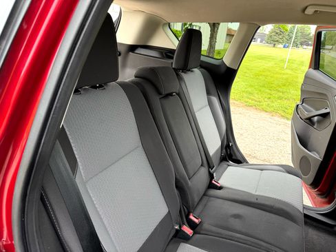 Used 2017 Ford Escape SE w/ Equipment Group 201A image 22