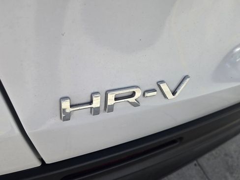 Certified 2025 Honda HR-V LX image 14