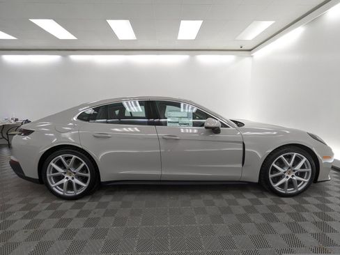 New 2026 Porsche Panamera image 8