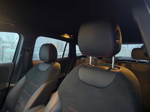 Used 2023 Mercedes-Benz GLA 250 4MATIC image 24