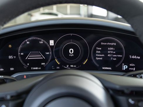 Used 2024 Porsche Taycan GTS image 14