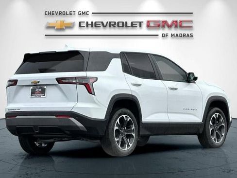 New 2026 Chevrolet Equinox LT w/ Convenience Package II image 3