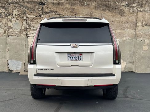 Used 2015 Cadillac Escalade Premium AWD/4WD image 5