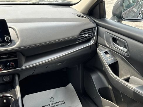 Used 2024 Nissan Rogue SV FWD image 20