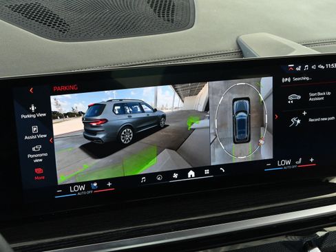 Certified 2025 BMW X7 xDrive40i w/ Executive Package AWD/4WD image 35