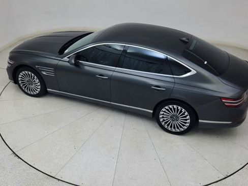 Used 2024 Genesis G80 image 79