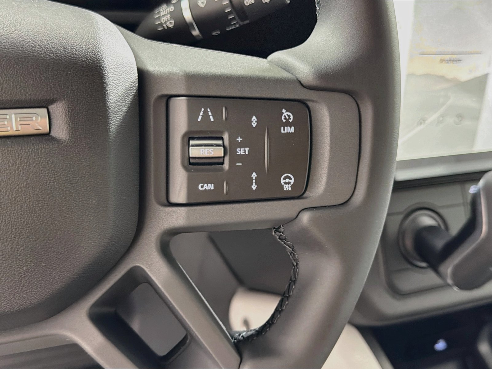 New 2026 Land Rover Defender 110 S AWD/4WD image 13