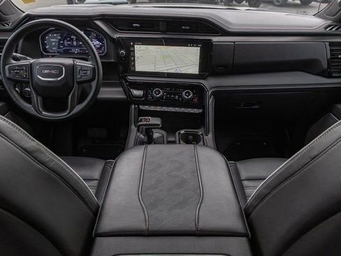 Used 2025 GMC Sierra 1500 AT4X image 21