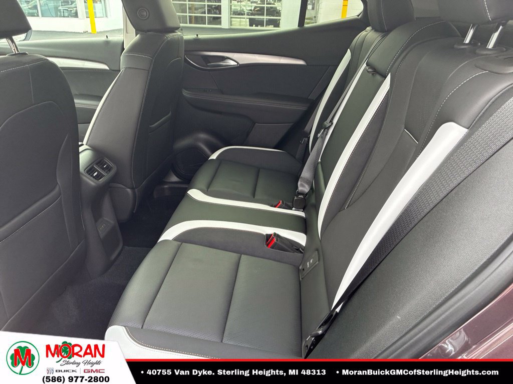 Certified 2024 Buick Envision Sport Touring AWD/4WD image 9