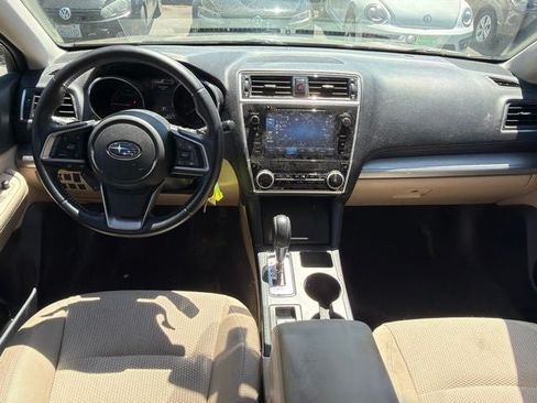 Used 2019 Subaru Outback 2.5i Premium AWD/4WD image 4