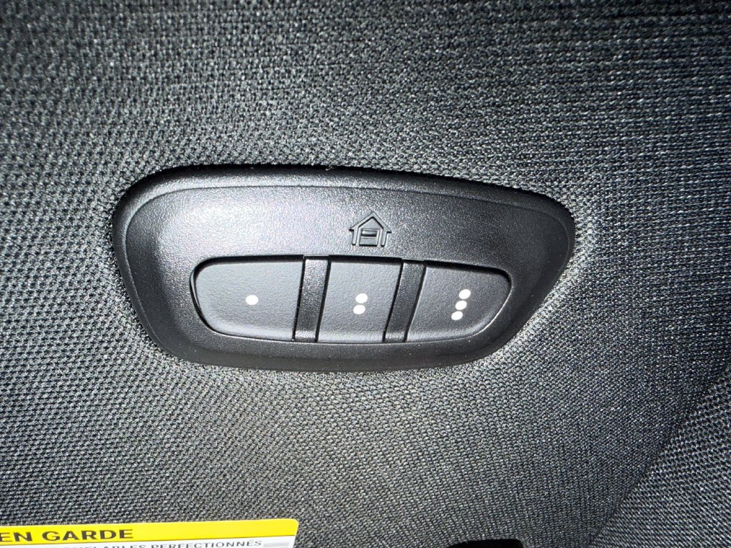 Used 2022 RAM 1500 Limited w/ Body-Colour Bumper Group AWD/4WD image 27
