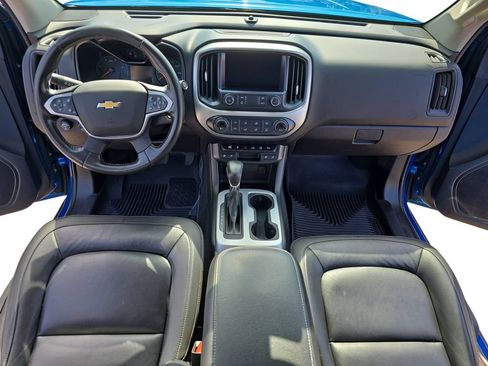Certified 2022 Chevrolet Colorado LT w/ Luxury Package AWD/4WD image 9