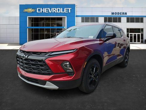 New 2025 Chevrolet Blazer LT image 3