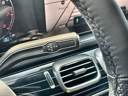New 2026 Mercedes-Benz GLS 580 4MATIC image 23