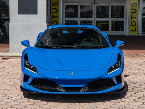 Used 2021 Ferrari F8 Tributo image 12