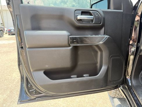Used 2021 Chevrolet Silverado 1500 Custom Trail Boss w/ Midnight Edition AWD/4WD image 16