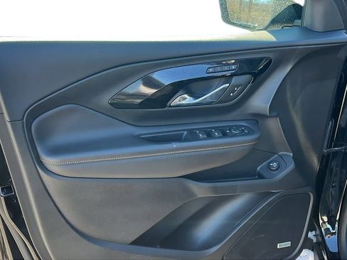 Used 2022 GMC Terrain AT4 w/ Infotainment Package II image 10