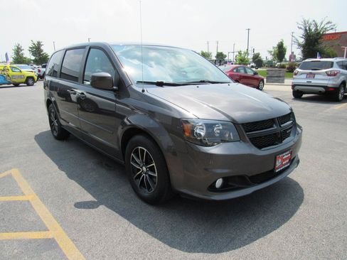 Used 2015 Dodge Grand Caravan SXT FWD image 8