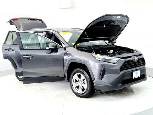 Certified 2025 Toyota RAV4 XLE AWD/4WD image 12