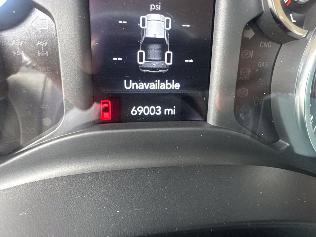 Used 2019 RAM 1500 Big Horn RWD image 4