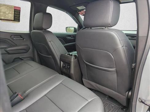 Used 2025 GMC Canyon Elevation w/ Convenience Package image 23