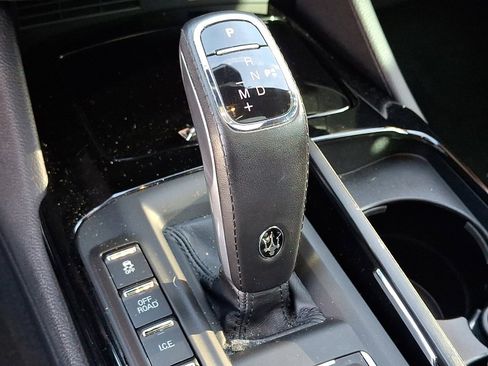 Used 2022 Maserati Levante Modena AWD/4WD image 15