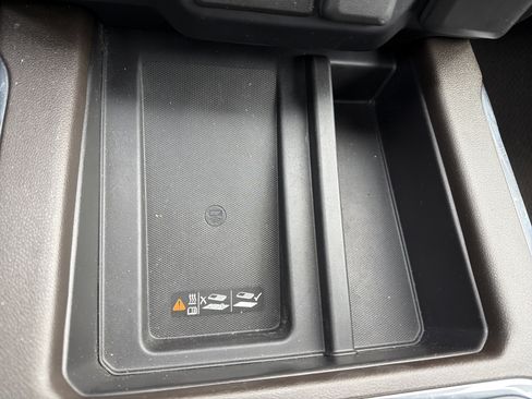 Used 2022 GMC Sierra 1500 Denali w/ Denali Premium Package image 25