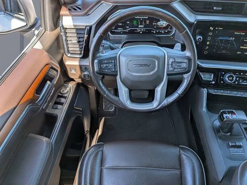 Used 2022 GMC Sierra 1500 Denali w/ Denali Reserve Package AWD/4WD image 16