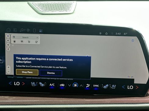 Used 2024 Chevrolet Traverse RS w/ LPO, Floor Liner Package AWD/4WD image 28