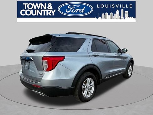 Used 2024 Ford Explorer XLT w/ Equipment Group 202A AWD/4WD image 4
