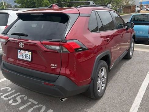 Used 2023 Toyota RAV4 XLE AWD/4WD image 4