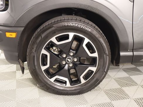 Used 2022 Ford Bronco Sport Outer Banks w/ Tech Package image 18