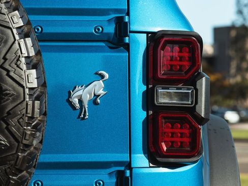 Used 2022 Ford Bronco 4-Door image 16