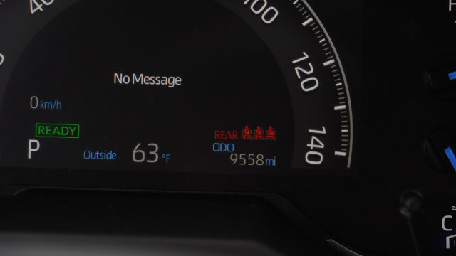 Used 2025 Toyota RAV4 LE AWD/4WD image 30